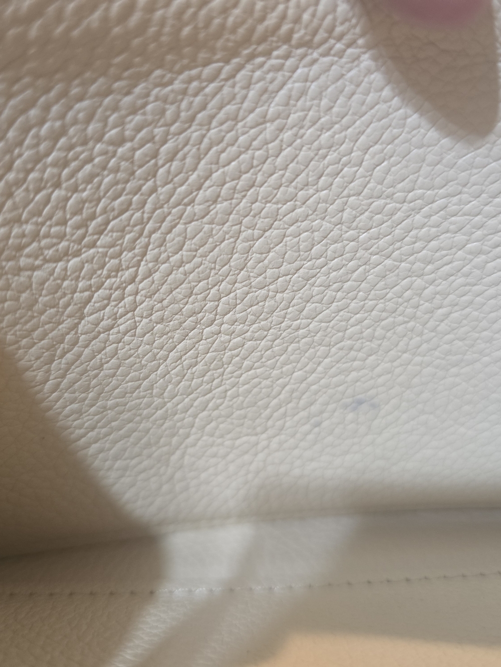 Authentic Louis Vuitton Empreinte Monogram Zippy Wallet - Cream/Tan Microchipped - Picture 5 of 16